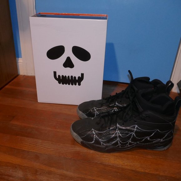 shaqnosis spider web